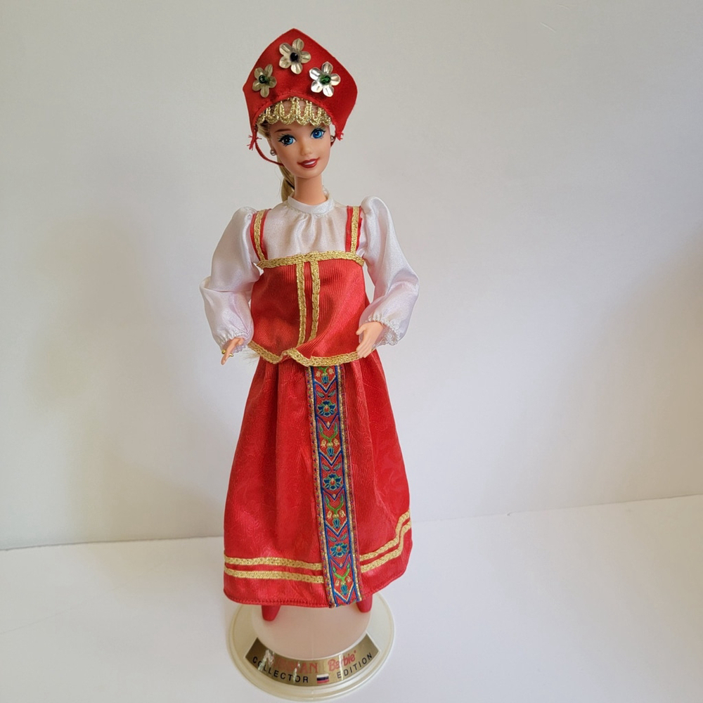 Russian Barbie Doll 1996 World Of The Dolls Collection Vintage Collectible
